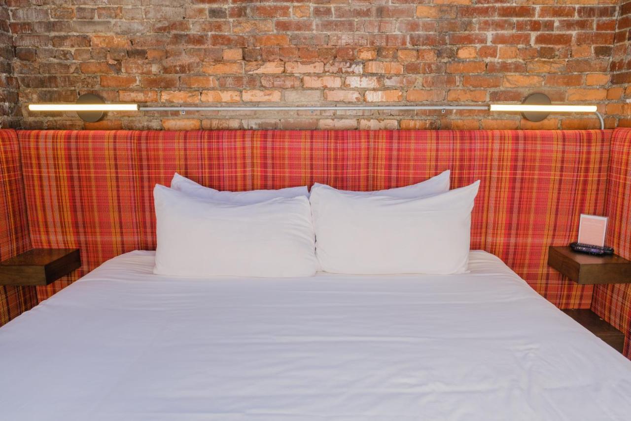 The Russell Hotel Нашвил Екстериор снимка