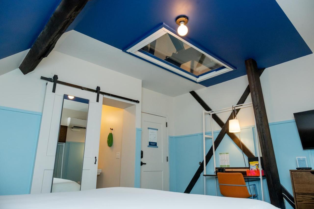 The Russell Hotel Нашвил Екстериор снимка